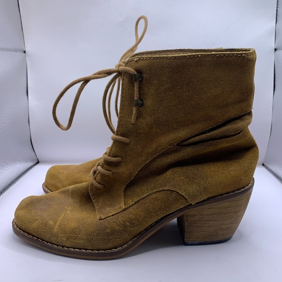 Mtng Originals Tan Suede Leather Lace Up Ankle Boots Size 37  US 7 cottage - Picture 7 of 9